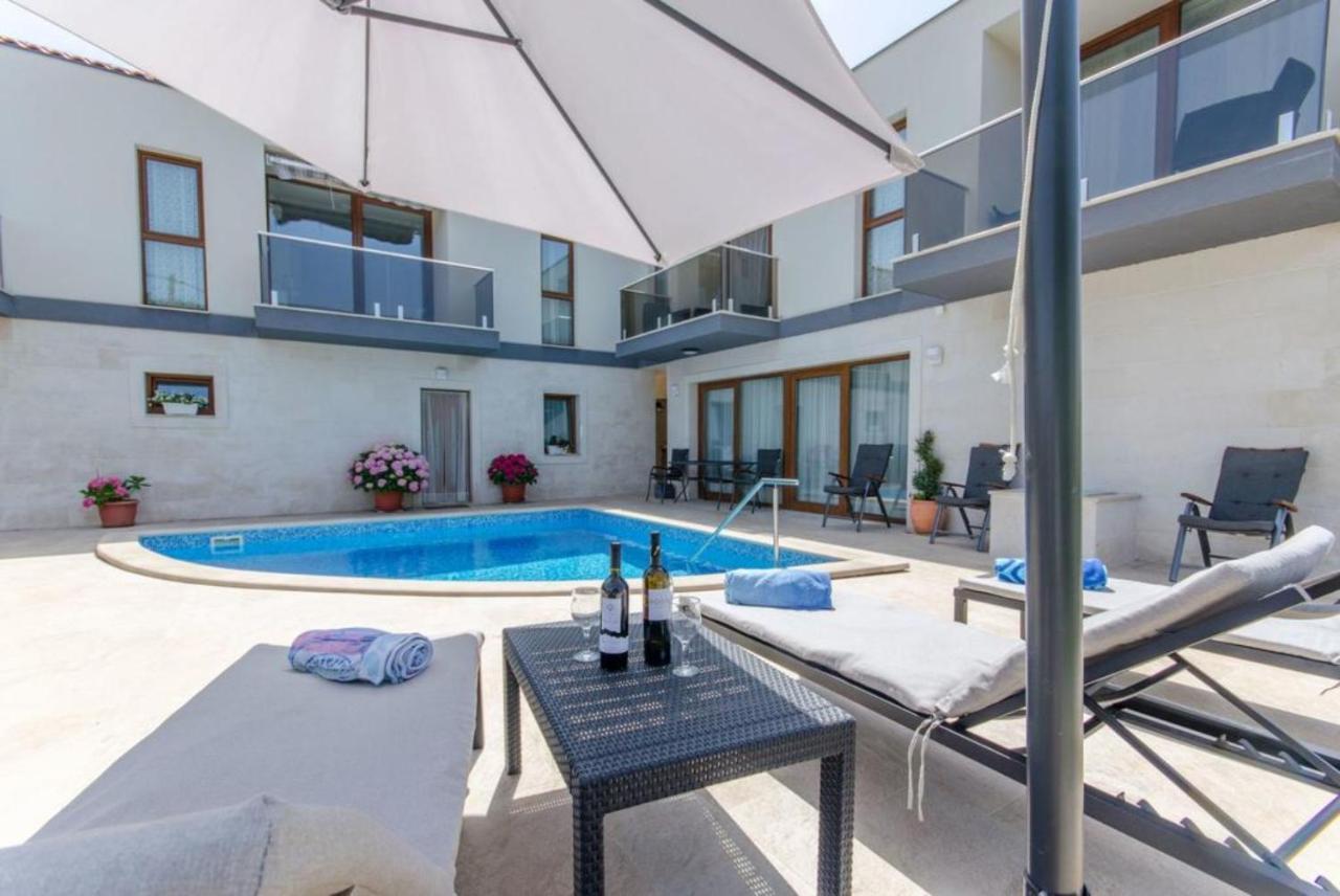 Villa La Veliki Drvenik Buitenkant foto