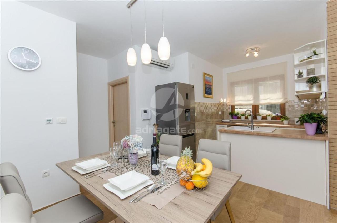 Villa La Veliki Drvenik Kamer foto